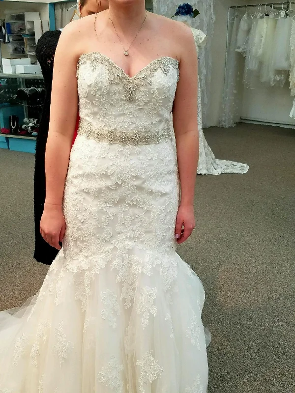 Mori Lee Strapless Jeweled Sweetheart Lace Mermaid Lace Dress Sparkly